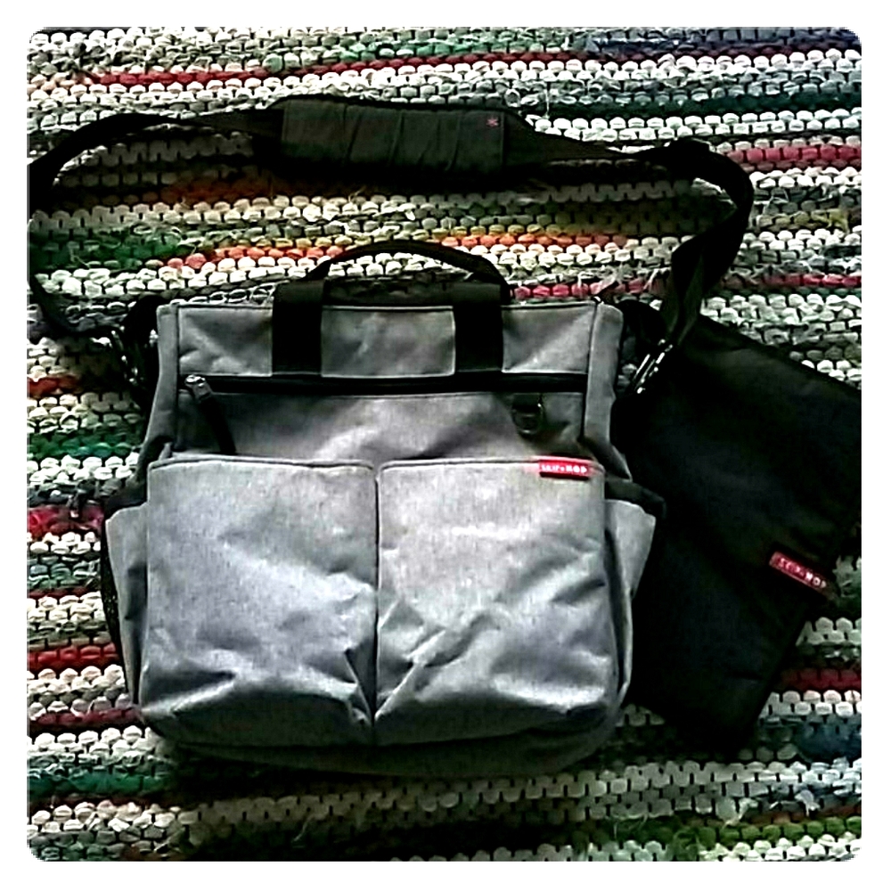 Skip Hop Messenger Diaper Bag with Changing Pad